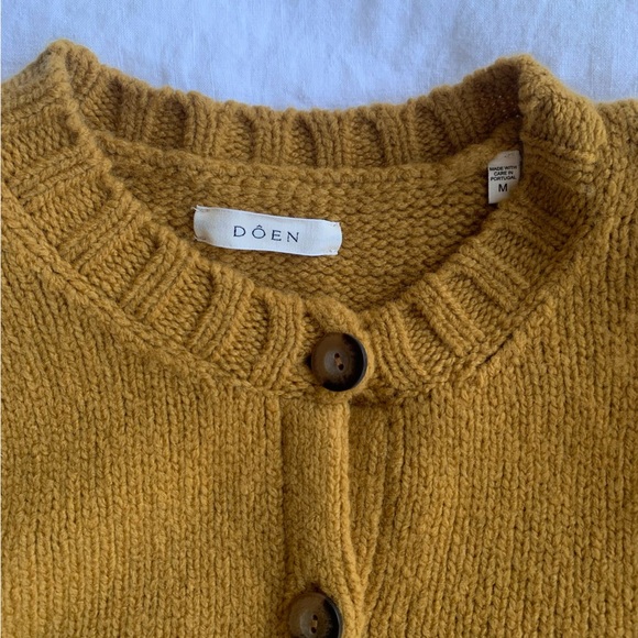 Doen Risette Wool Crew Neck Pocket Button Cardigan Crop Sweater Mustard Yellow - Picture 5 of 7